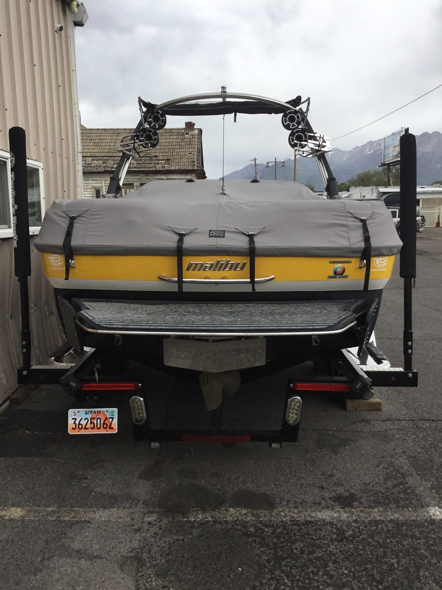 Malibu 23 LSV Wake Setter Cinch Cover - BoardCo