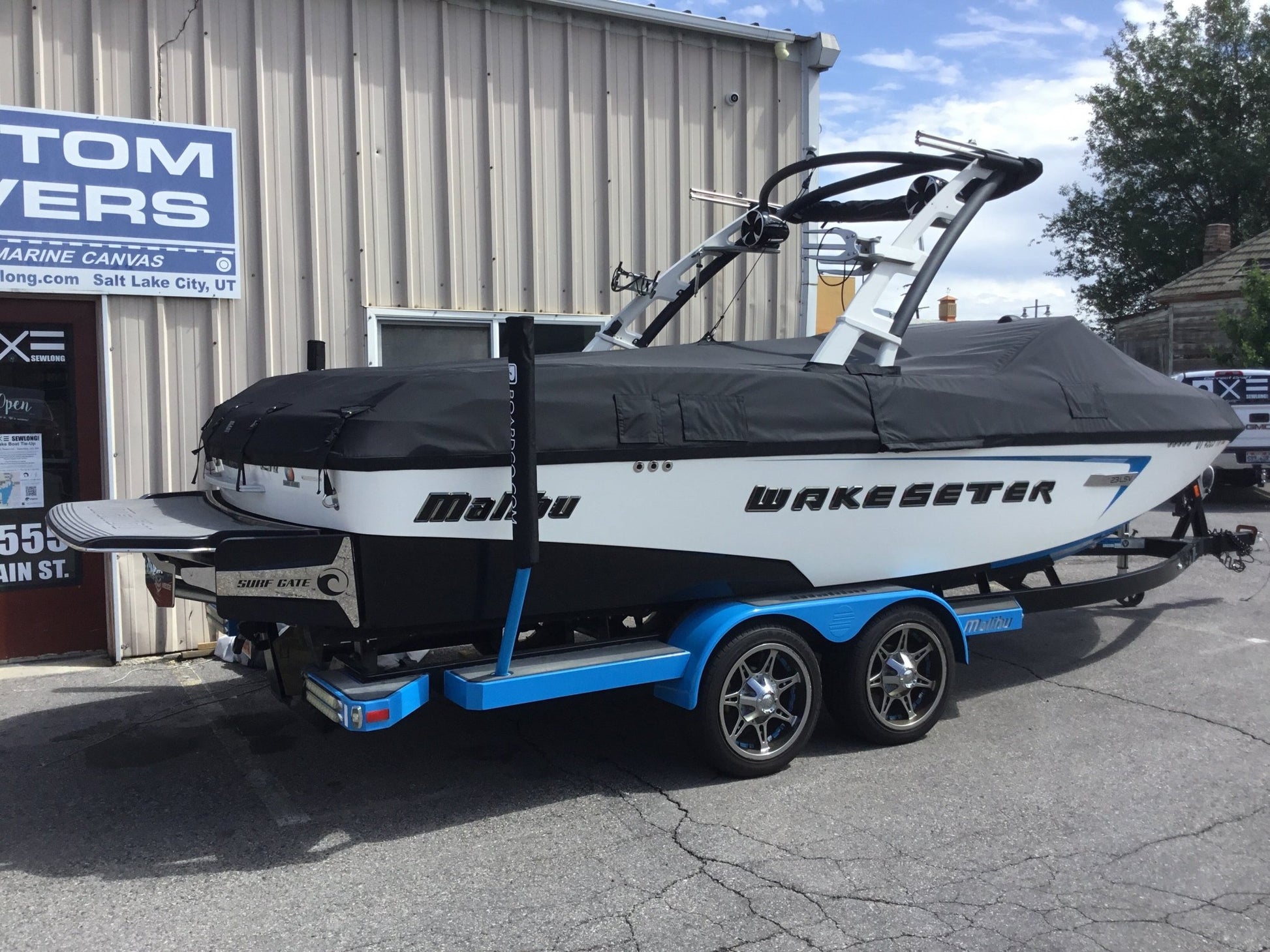 Malibu 23 LSV Wakesetter Cinch Cover - BoardCo