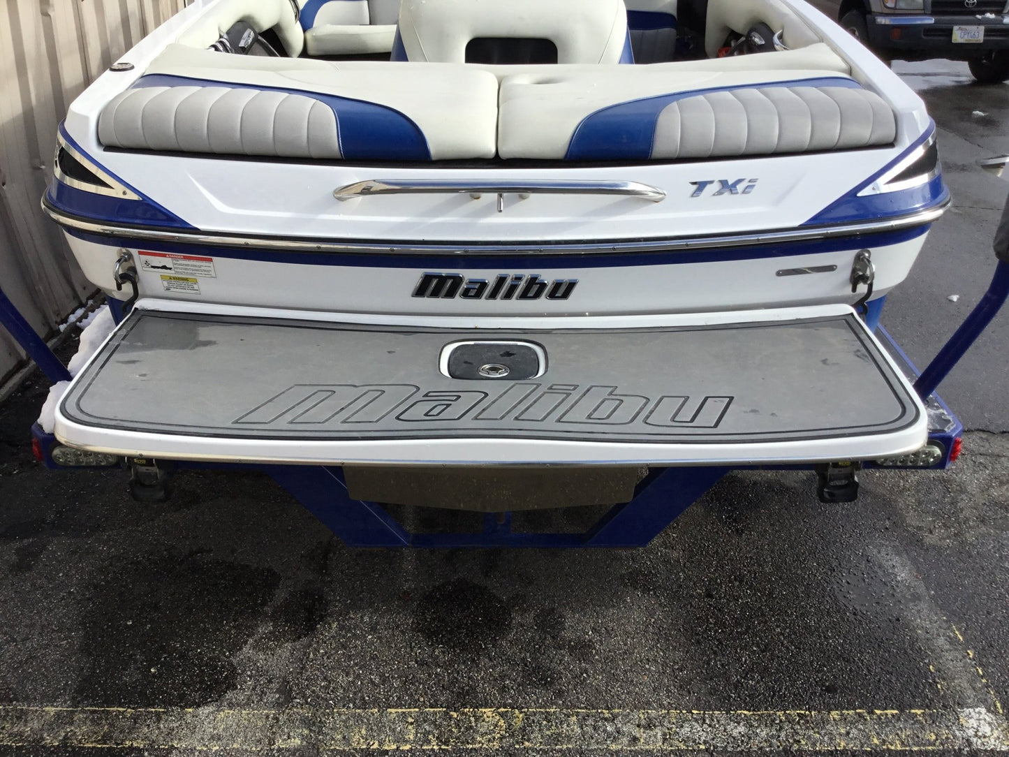 Malibu TXi Swim Platform Cover - BoardCo