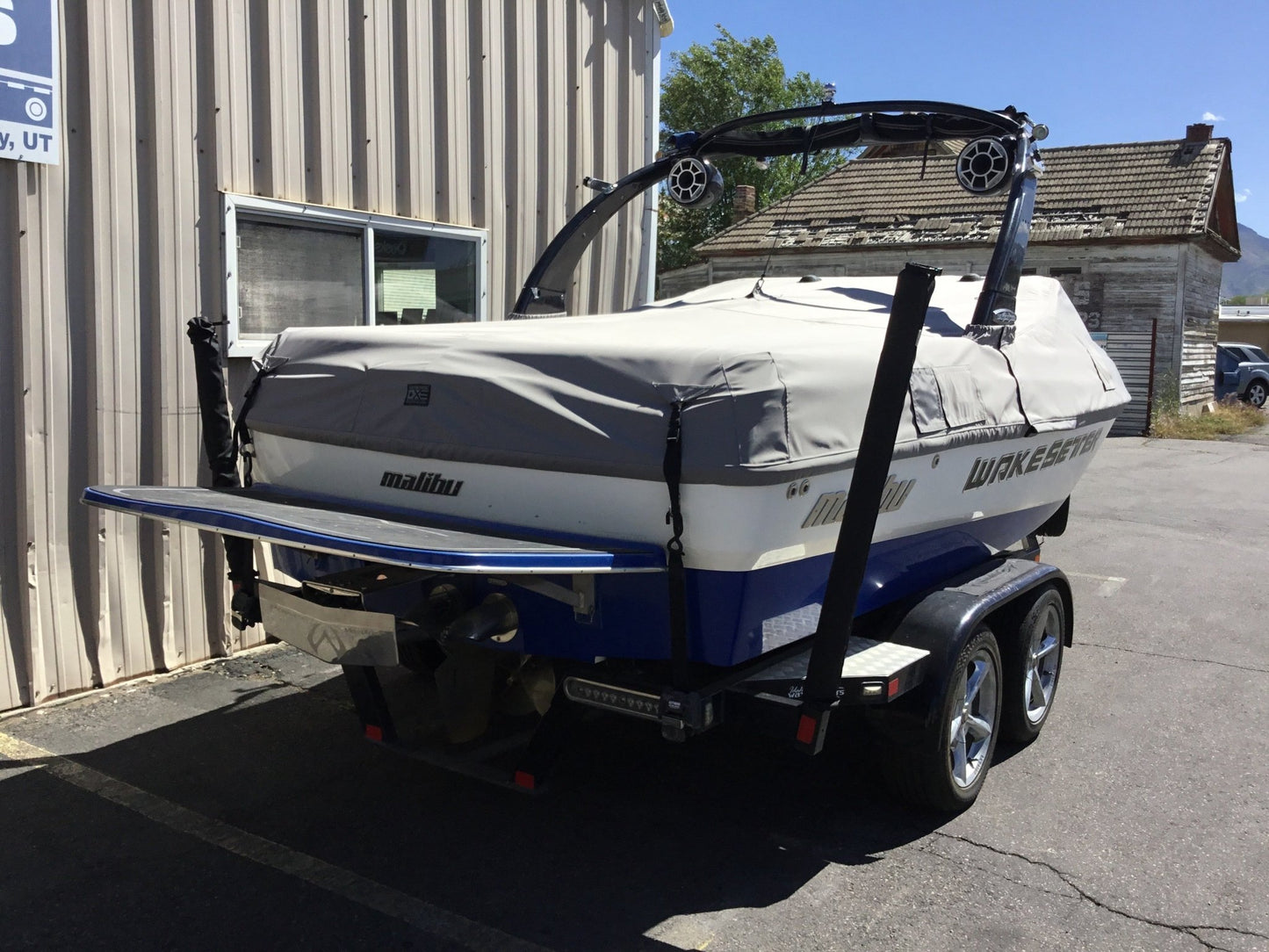 Malibu VLX 21 Illusion Tower Cinch Cover - BoardCo