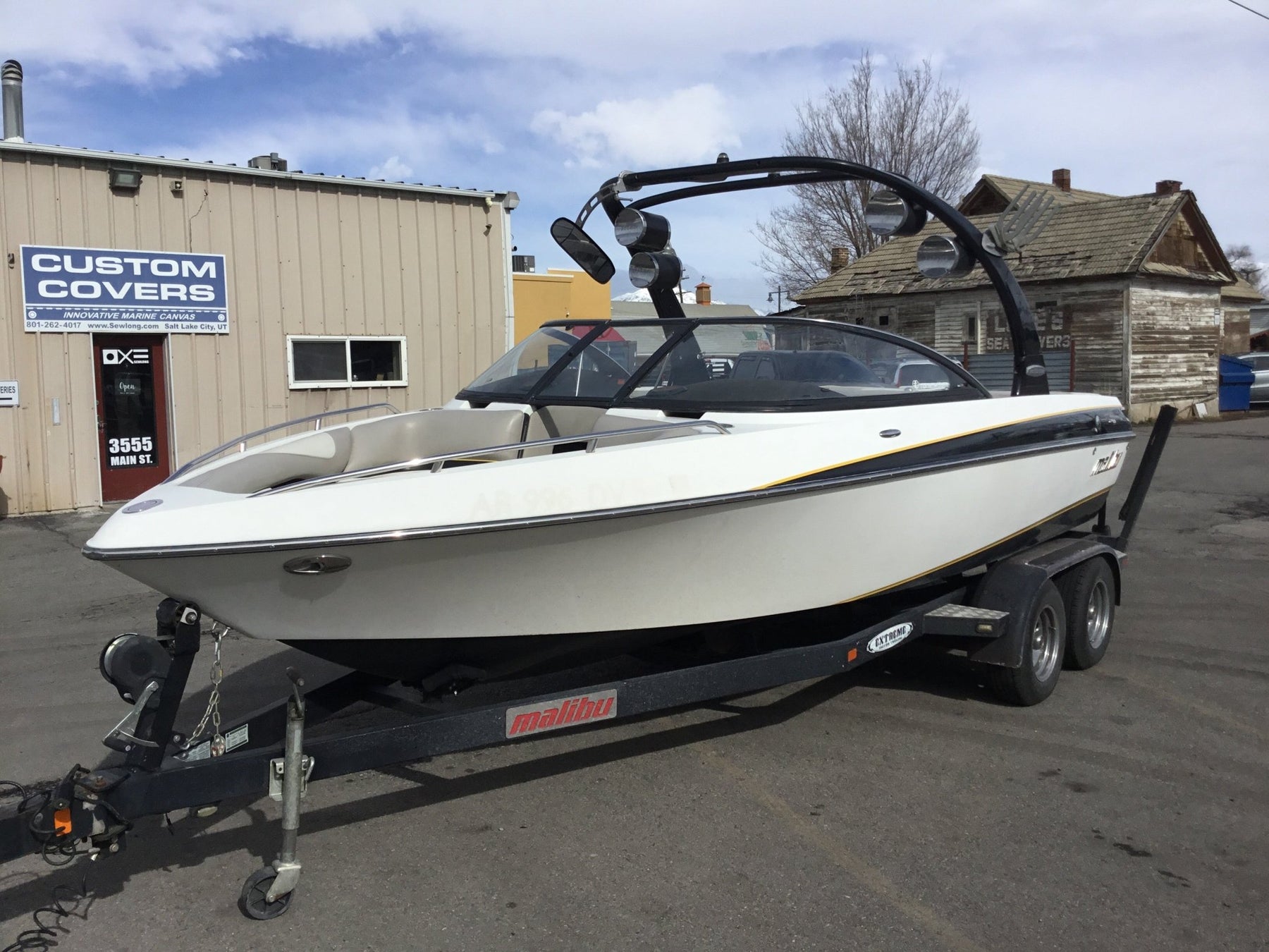 Malibu VLX 21 Illusion Tower Cinch Cover - BoardCo