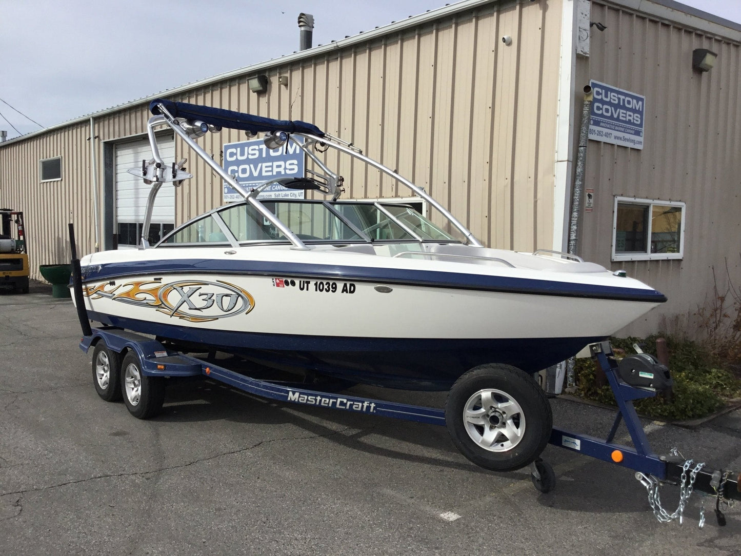 Master Craft X30 with Zero Flex 4 Tower Cinch Cover - BoardCo