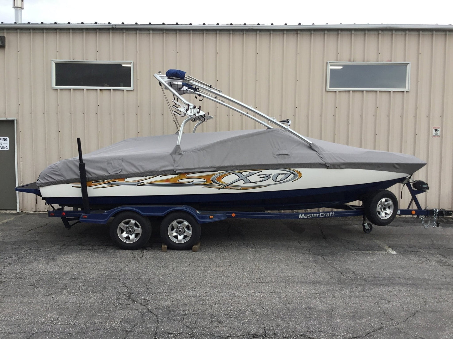Master Craft X30 with Zero Flex 4 Tower Cinch Cover - BoardCo