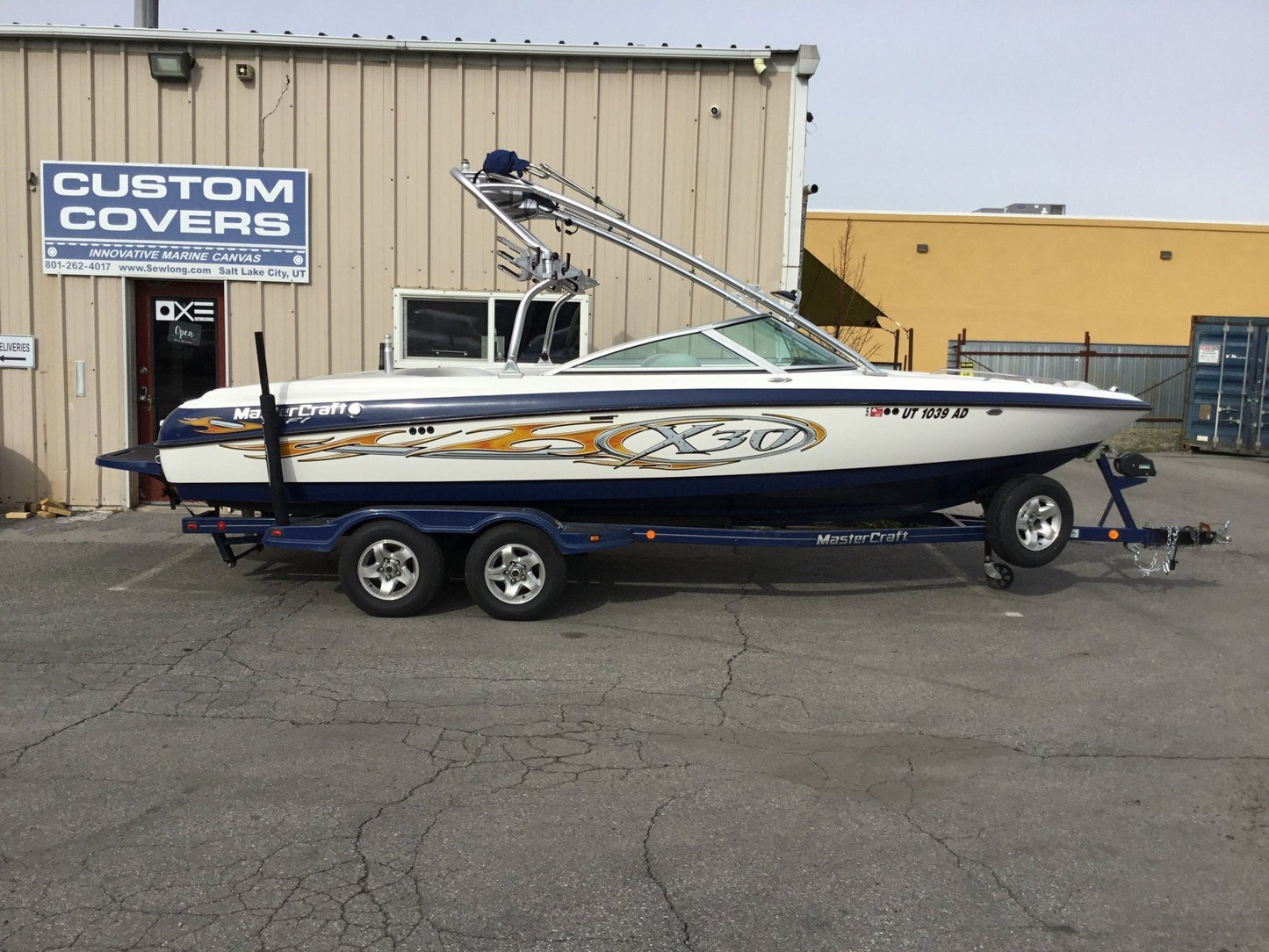 Master Craft X30 with Zero Flex 4 Tower Cinch Cover - BoardCo