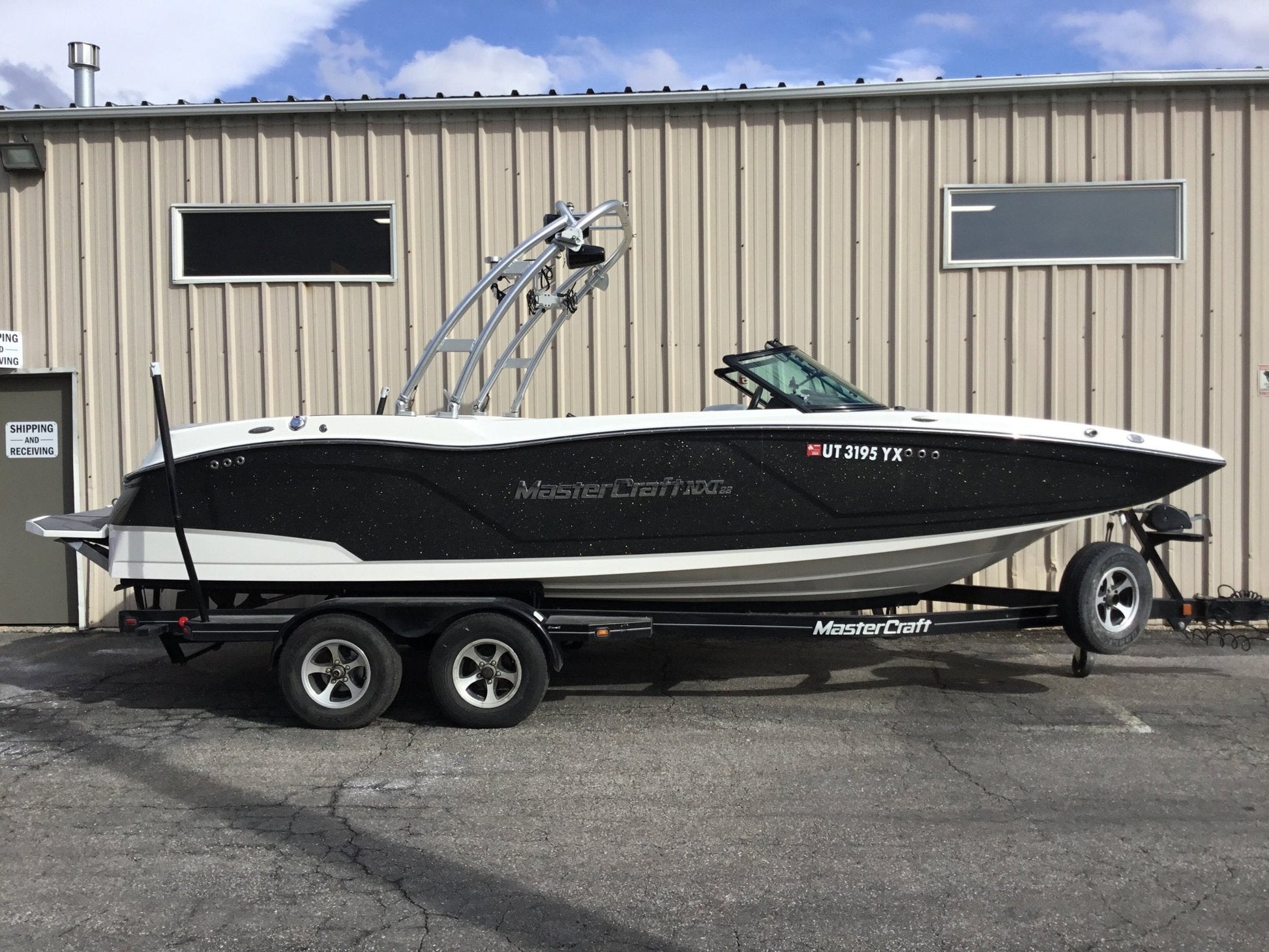 MasterCraft NXT 22 With Fwd Arch tower Cinch Cover - BoardCo