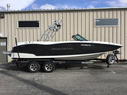 MasterCraft NXT 22 With Fwd Arch tower Cinch Cover - BoardCo