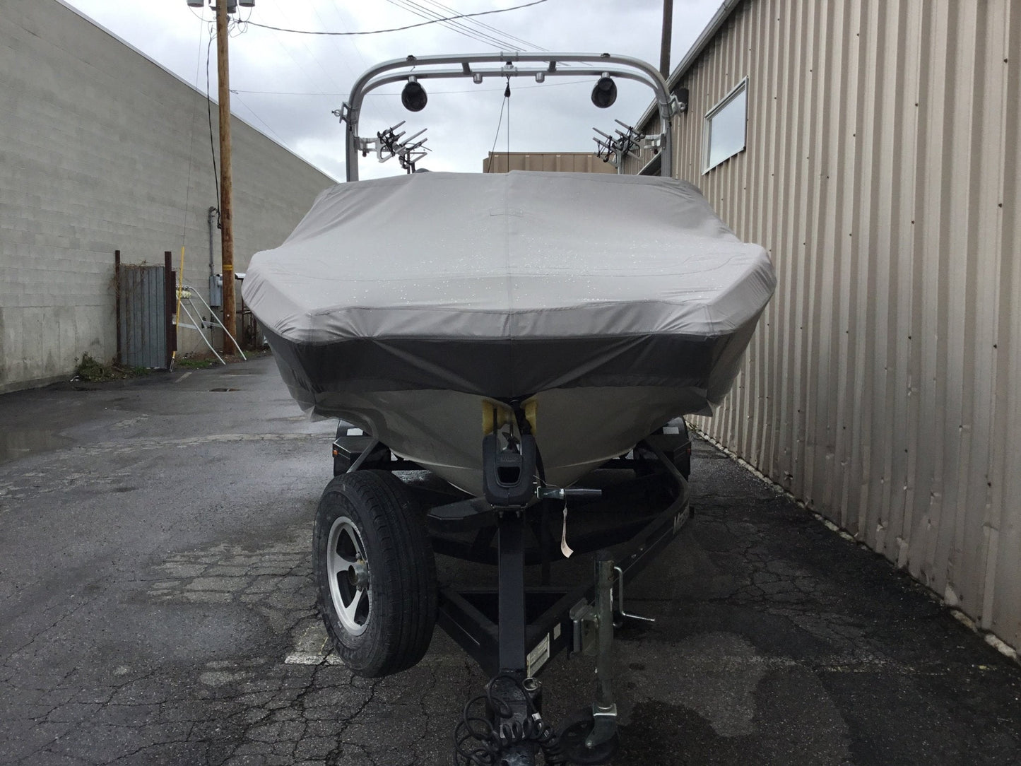 MasterCraft NXT 22 With Fwd Arch tower Cinch Cover - BoardCo