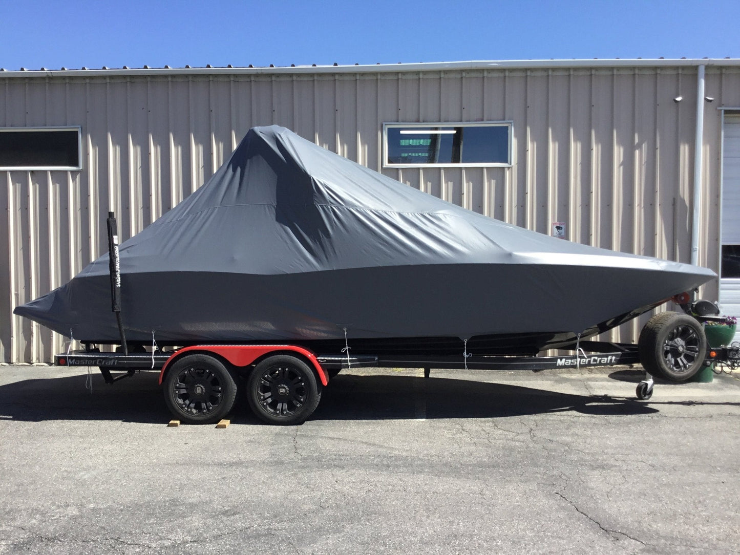 MasterCraft X30 with ZFT4 Tower Double Up Storage Cover - BoardCo