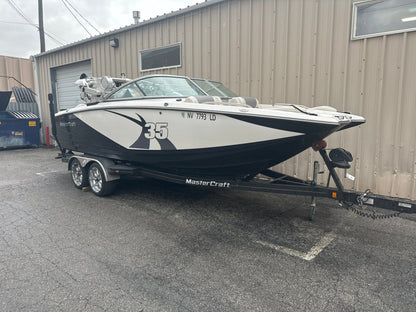 MasterCraft X35 with ZFT5 Tower and factory bimini TD Ratchet Cover - BoardCo