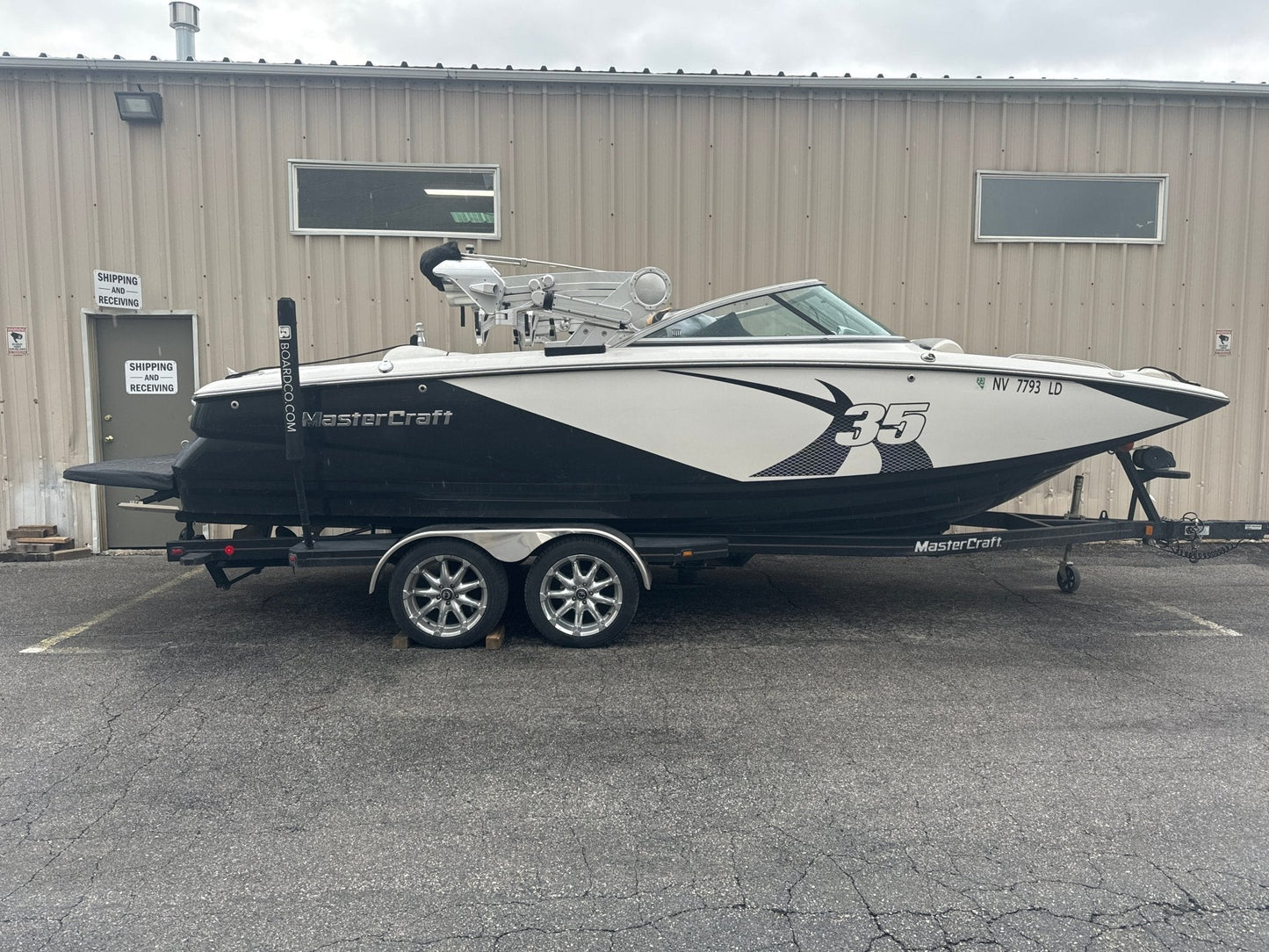 MasterCraft X35 with ZFT5 Tower and factory bimini TD Ratchet Cover - BoardCo