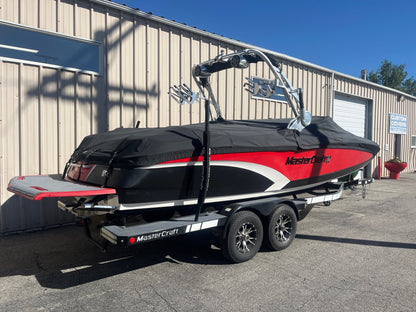 MasterCraft X46 With ZFT4 Tower Cinch Cover - BoardCo