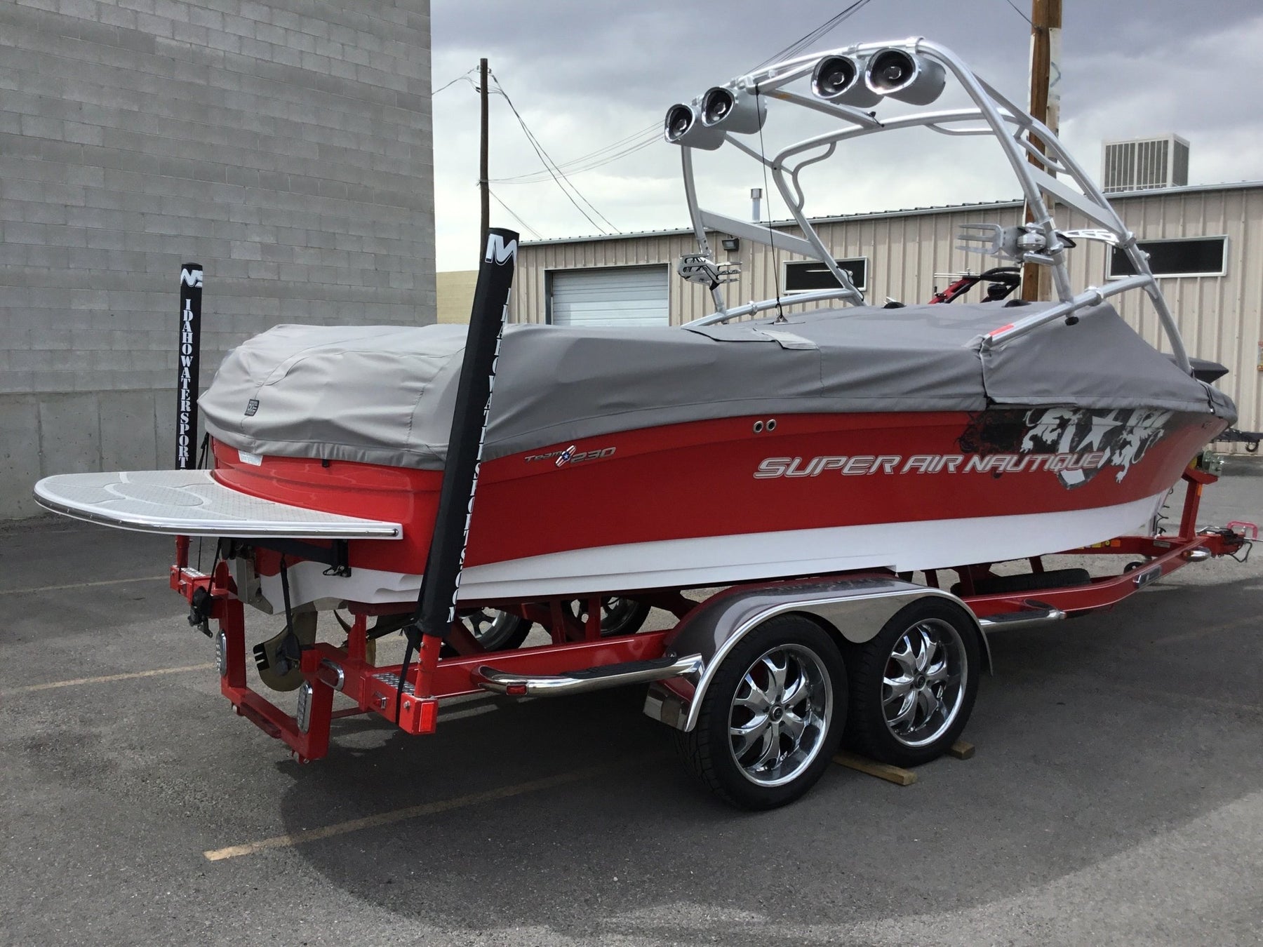 Nautique 230 Flight Control Tower 1 - BoardCo