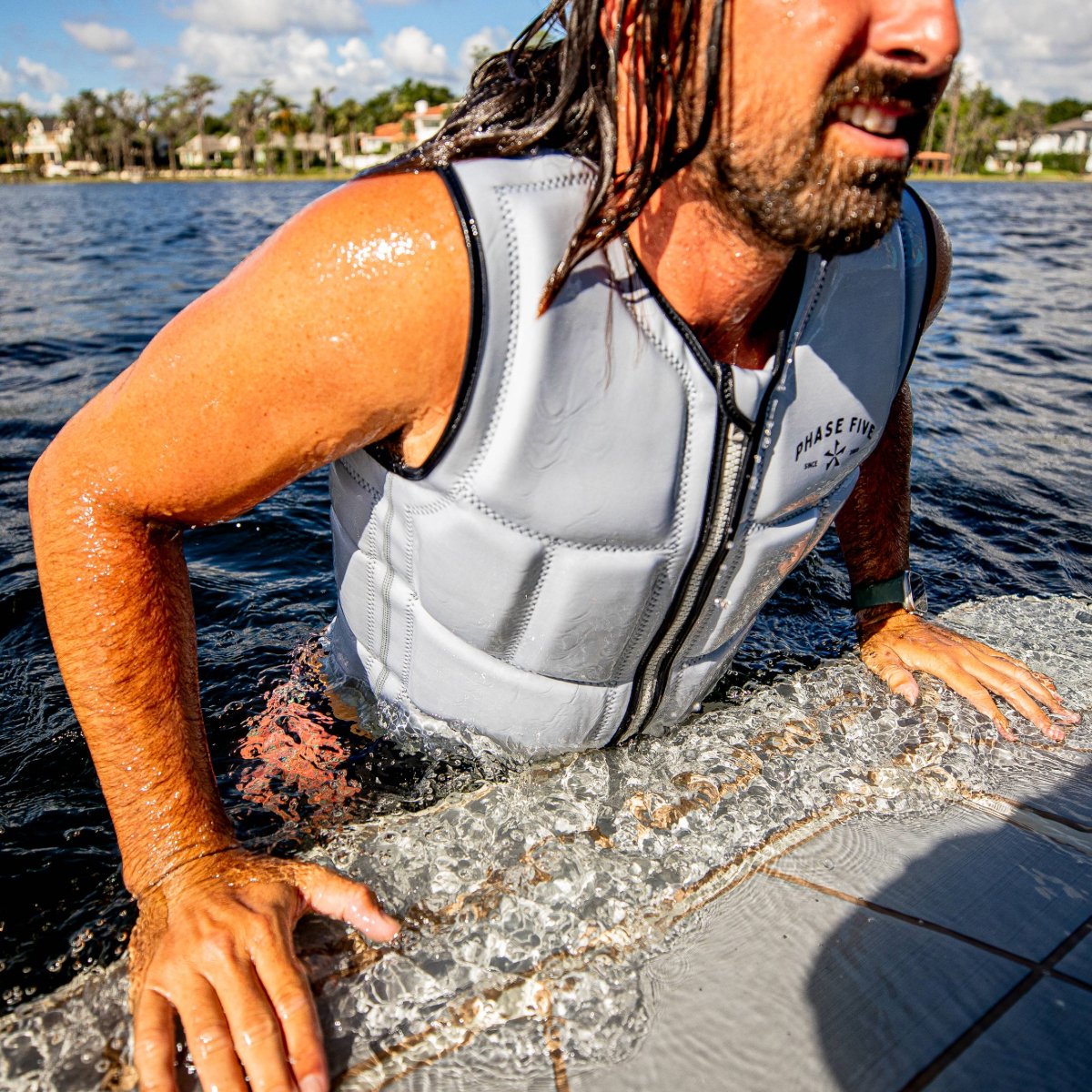 Phase 5 Men's Comp Wake Vest in Light Grey 2024 - BoardCo