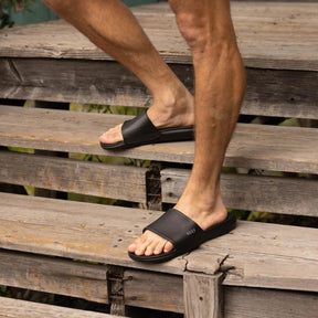 Reef Oasis Slide Men's Sandal in Black - BoardCo