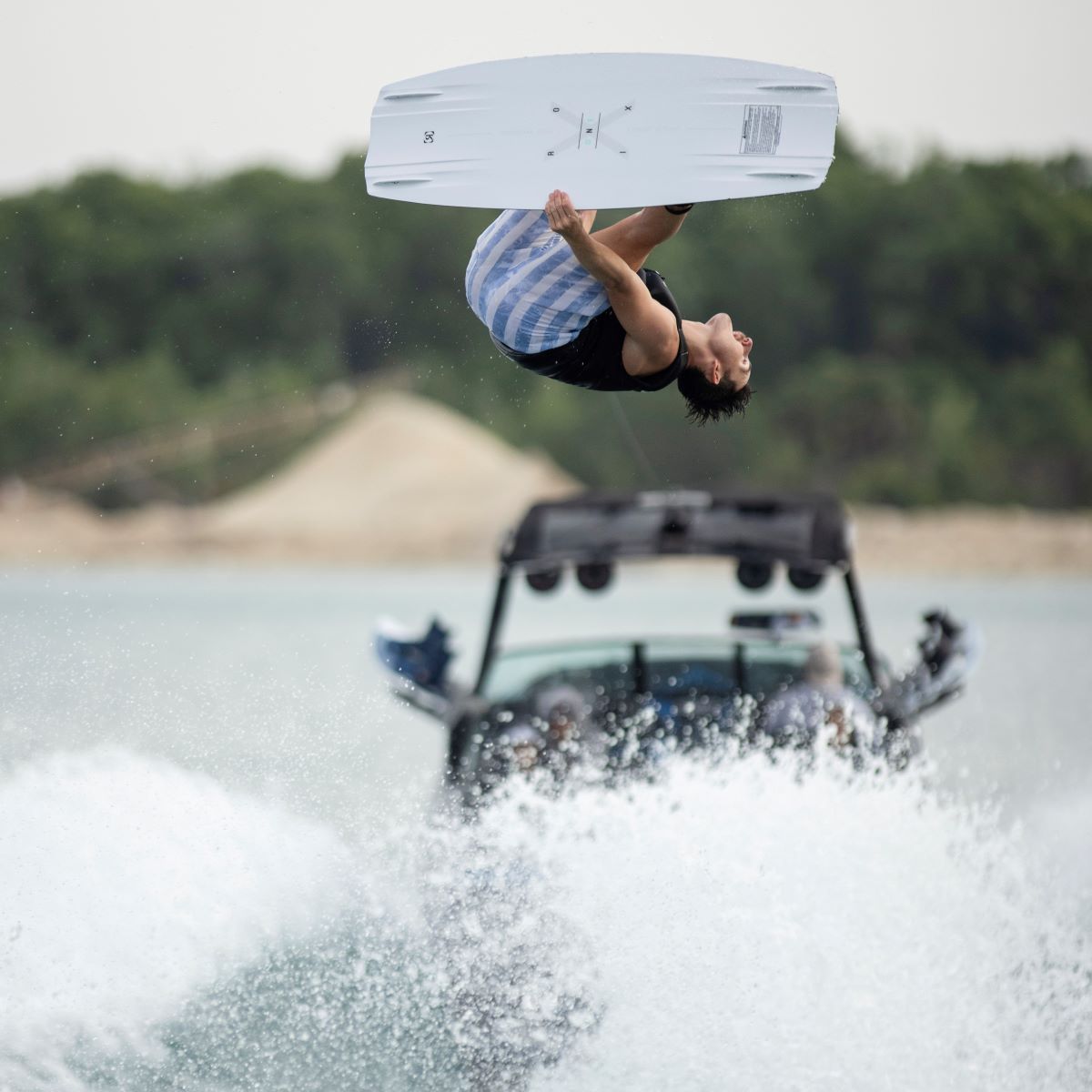 Ronix One Blackout Wakeboard 2022 - BoardCo