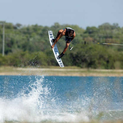 Ronix Supreme Wakeboard 2022 - BoardCo
