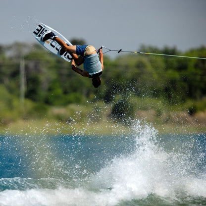 Ronix Supreme Wakeboard 2022 - BoardCo