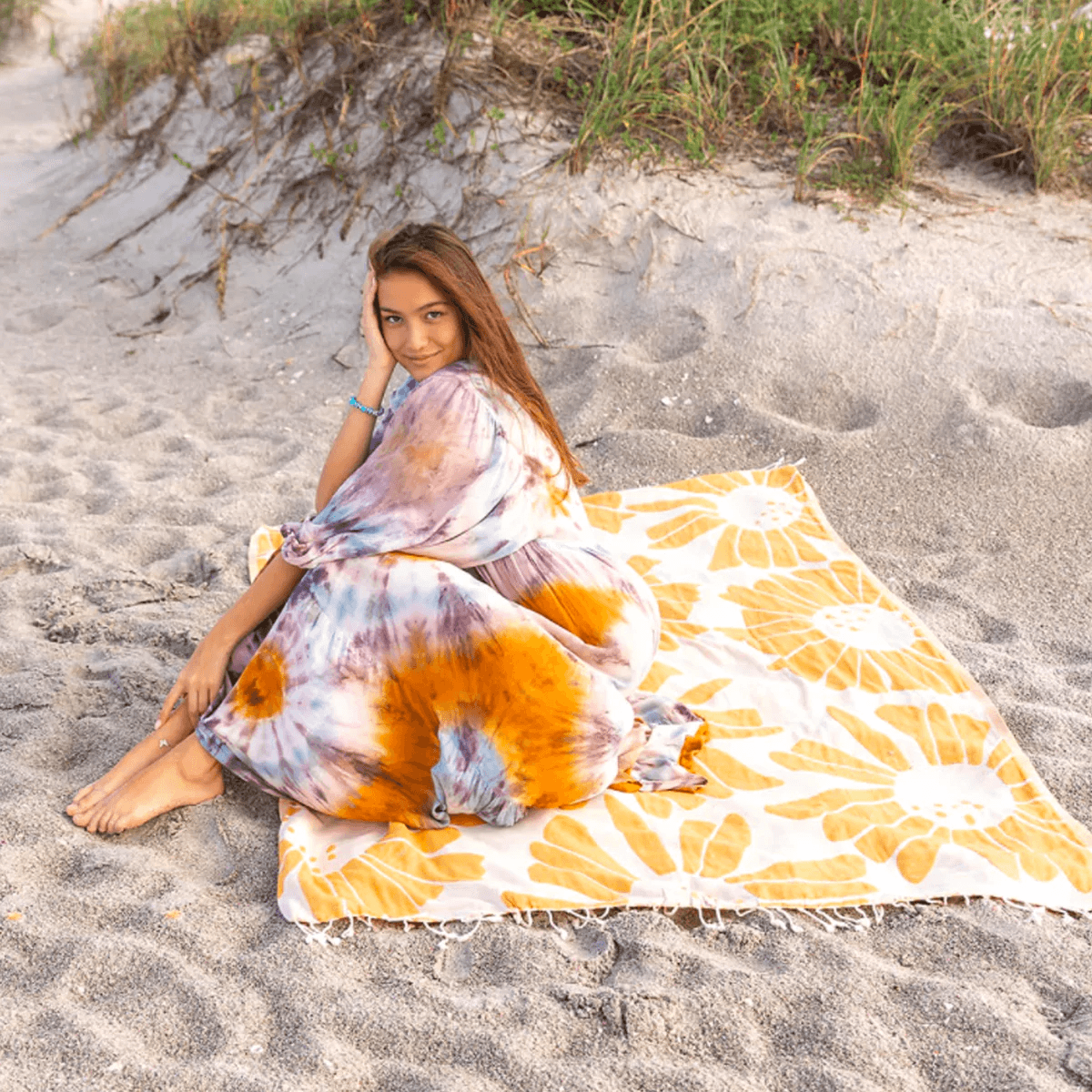 Sand Cloud Daisy Beach Towel - BoardCo