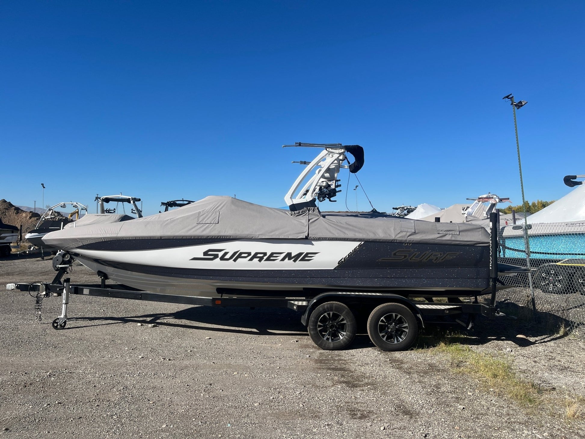 Supreme S238 With Octo Tower - BoardCo