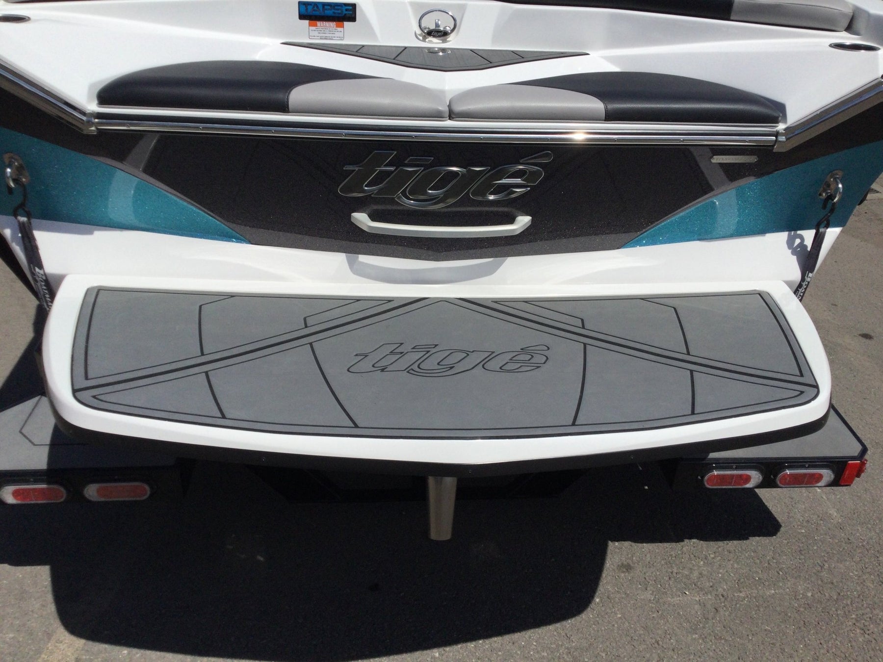 Tigé R23 Swim Platform Cover - BoardCo